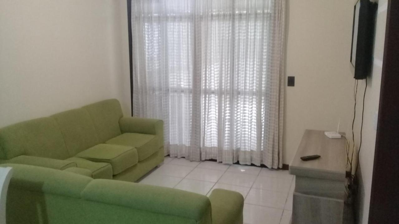 Apartamento De 2 Domitorios E 1 Garagem No Centro De Bombinhas 50 Metros Da Praia Na Avenida Principal Proximo Ao Shopping Punta Blu Exterior photo